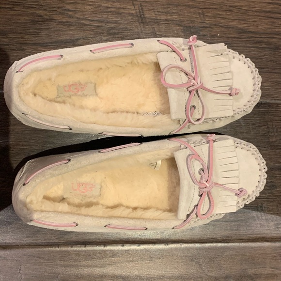 UGG moccasin slippers - Picture 1 of 5